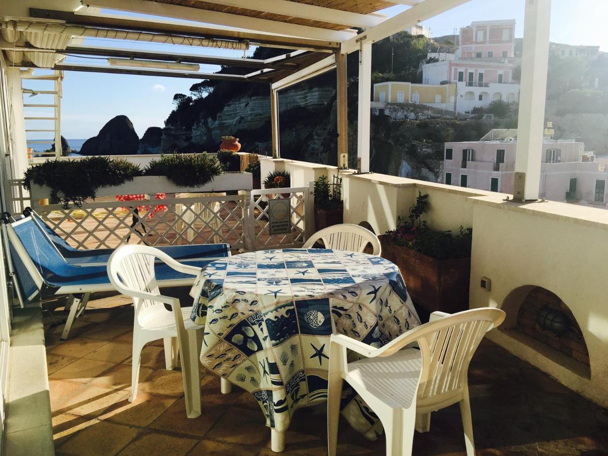 Agenzia Isotur Nontiscordardime Apartment Ponza Bagian luar foto